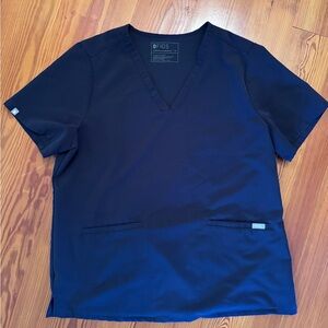 Women’s FIGS scrub top